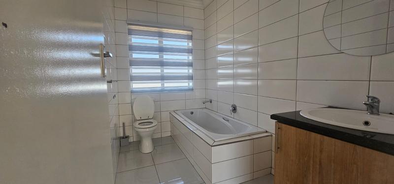 To Let 2 Bedroom Property for Rent in Meyersdal Gauteng