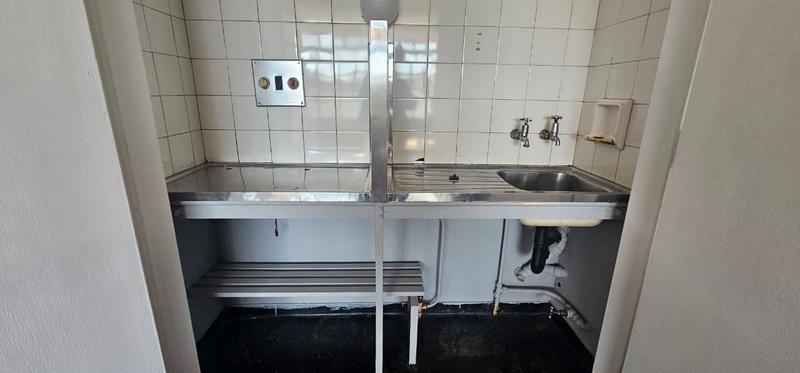 To Let 1 Bedroom Property for Rent in Parktown Gauteng