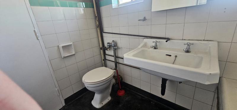 To Let 1 Bedroom Property for Rent in Parktown Gauteng