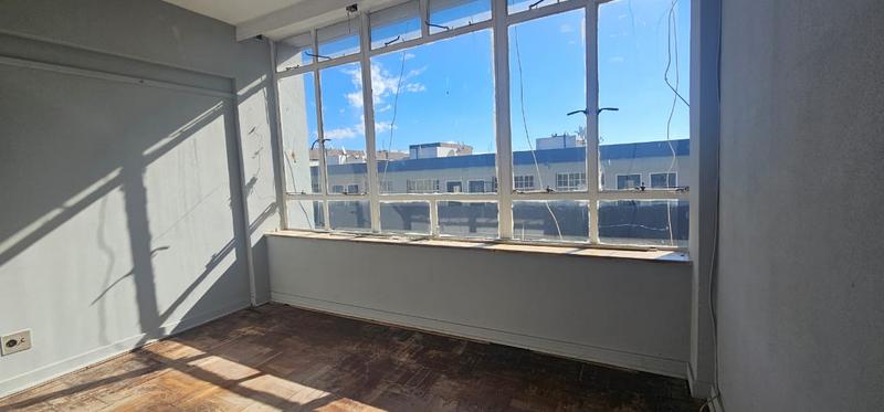 To Let 1 Bedroom Property for Rent in Parktown Gauteng