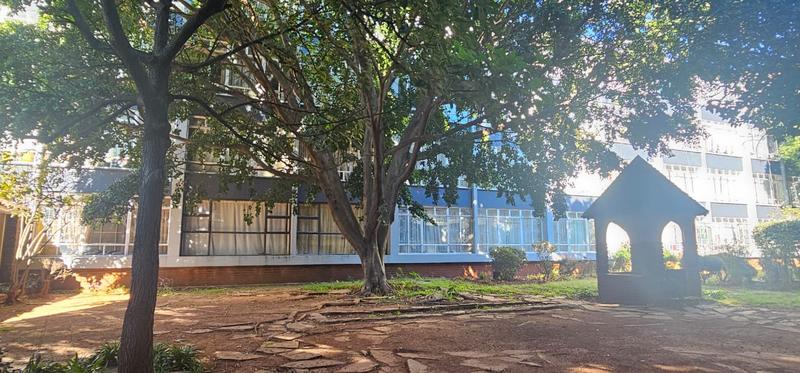 To Let 1 Bedroom Property for Rent in Parktown Gauteng