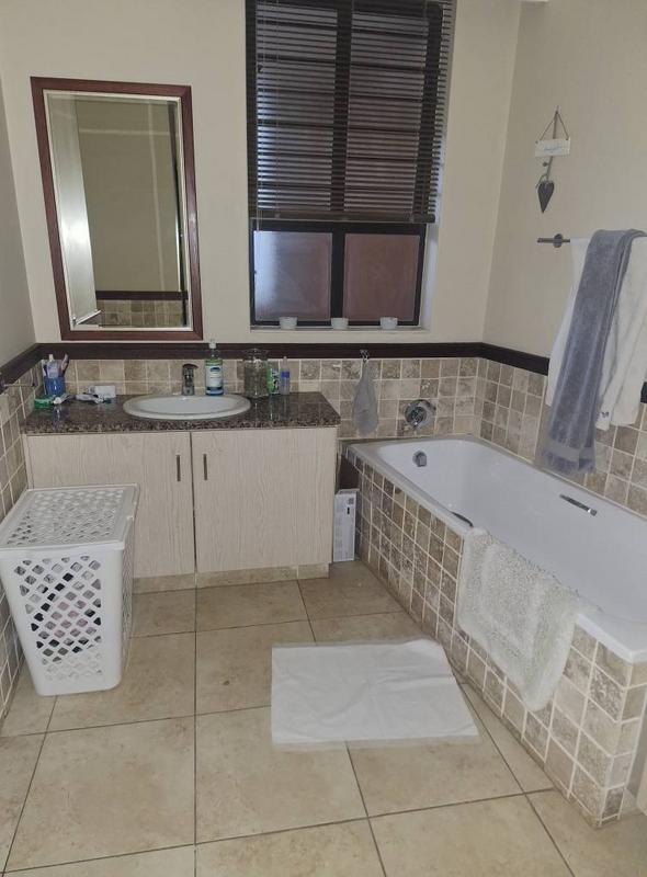 1 Bedroom Property for Sale in Newlands Gauteng