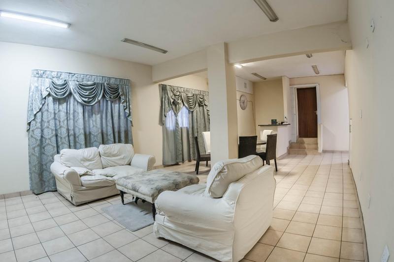 To Let 1 Bedroom Property for Rent in Edenvale Gauteng