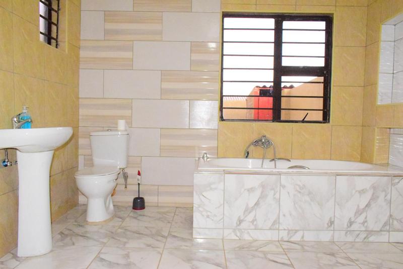 4 Bedroom Property for Sale in Naledi Gauteng