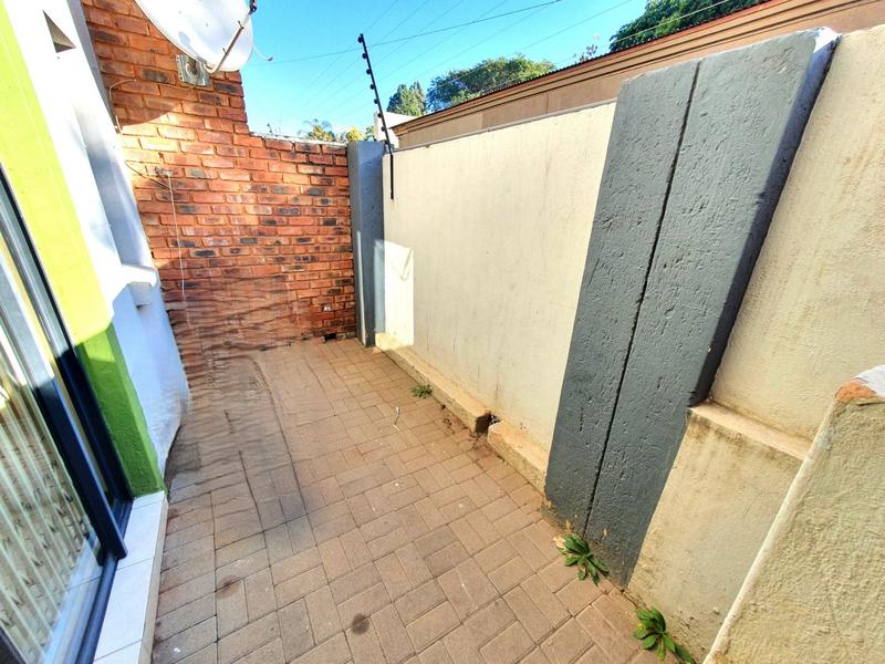 2 Bedroom Property for Sale in Pretoria North Gauteng