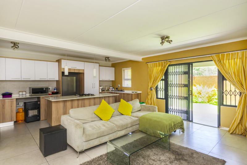 3 Bedroom Property for Sale in Greenstone Hill Gauteng