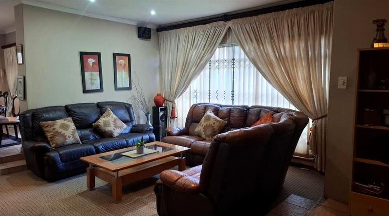 5 Bedroom Property for Sale in Beyers Park Gauteng