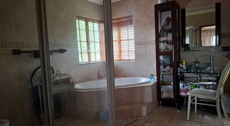 5 Bedroom Property for Sale in Beyers Park Gauteng
