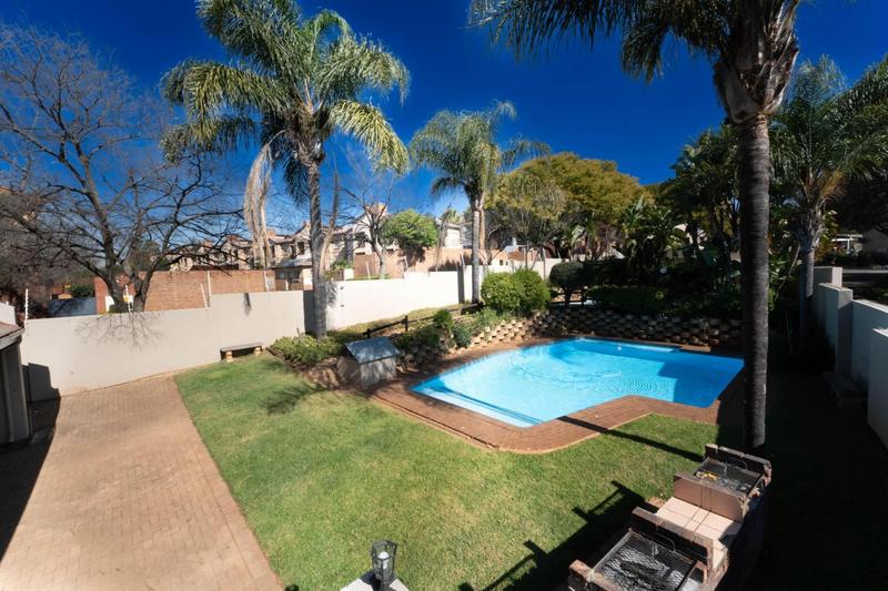 2 Bedroom Property for Sale in Sonneglans Gauteng