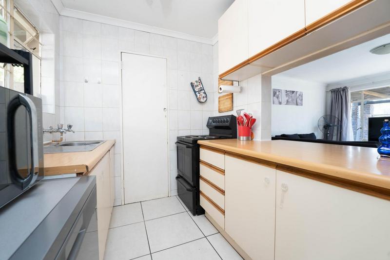 2 Bedroom Property for Sale in Sonneglans Gauteng