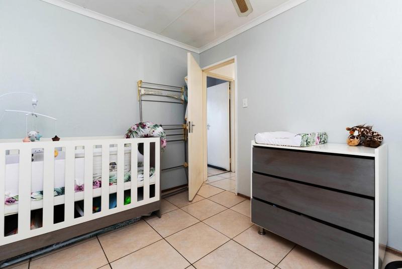 2 Bedroom Property for Sale in Sonneglans Gauteng