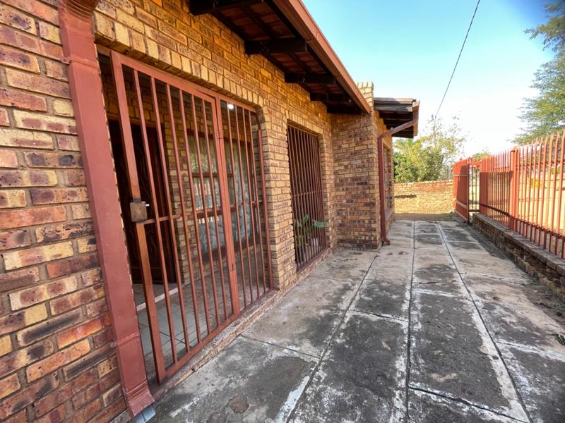 3 Bedroom Property for Sale in Soshanguve Gauteng
