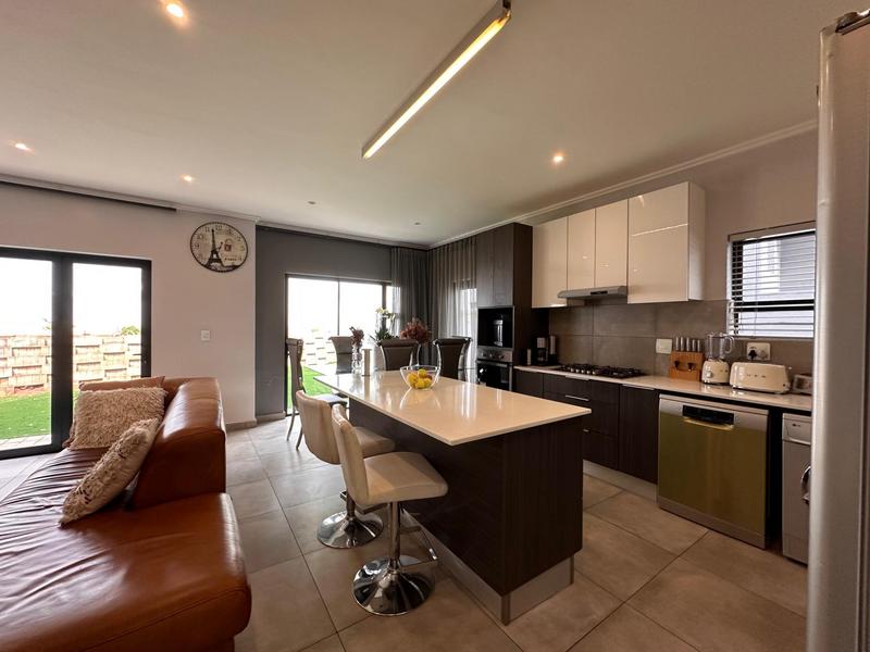 To Let 3 Bedroom Property for Rent in Morningside Gauteng
