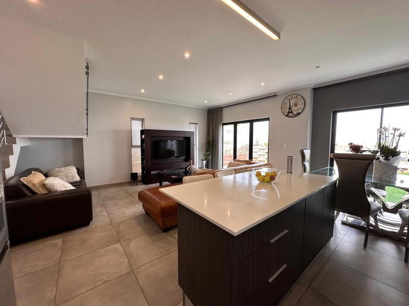 To Let 3 Bedroom Property for Rent in Morningside Gauteng
