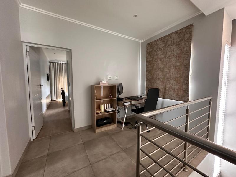 To Let 3 Bedroom Property for Rent in Morningside Gauteng