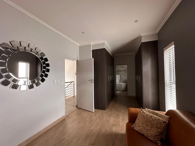 To Let 3 Bedroom Property for Rent in Morningside Gauteng