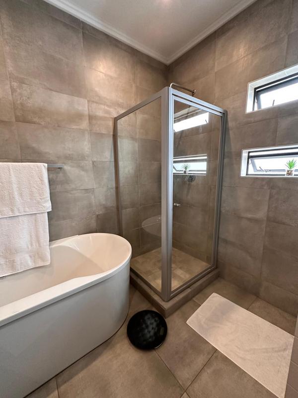 To Let 3 Bedroom Property for Rent in Morningside Gauteng