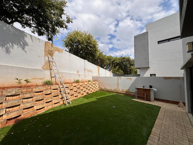 To Let 3 Bedroom Property for Rent in Morningside Gauteng