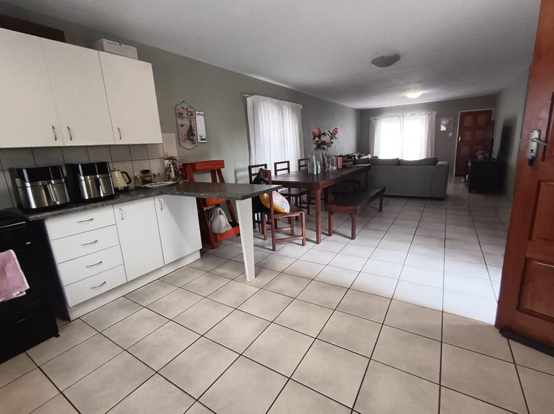 3 Bedroom Property for Sale in Strubenvale Gauteng