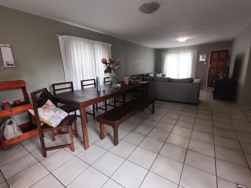 3 Bedroom Property for Sale in Strubenvale Gauteng