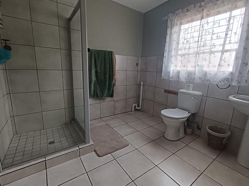 3 Bedroom Property for Sale in Strubenvale Gauteng