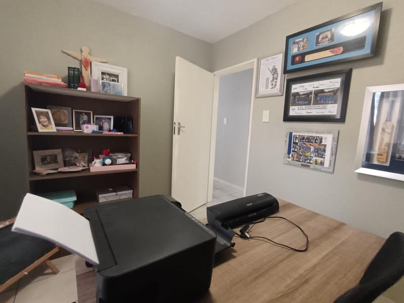 3 Bedroom Property for Sale in Strubenvale Gauteng