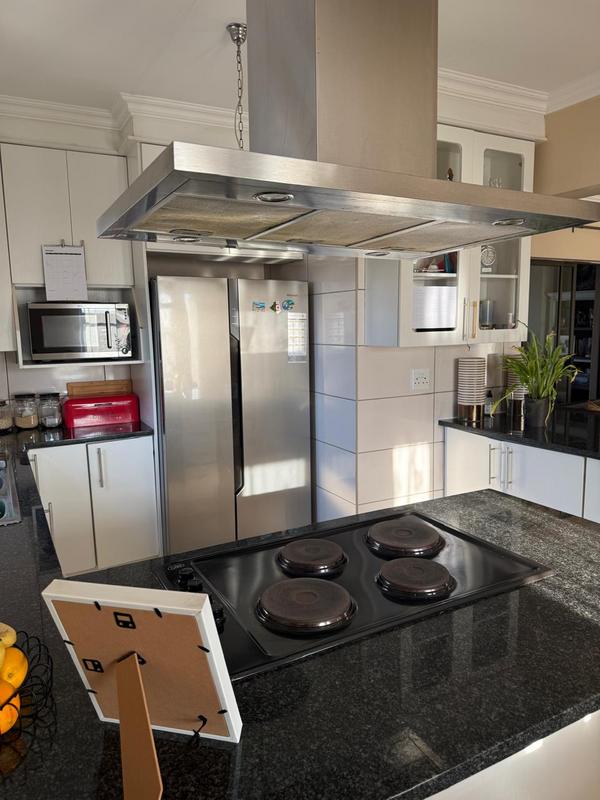 3 Bedroom Property for Sale in Summerfields Estate Gauteng