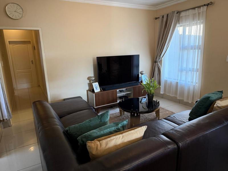 3 Bedroom Property for Sale in Summerfields Estate Gauteng