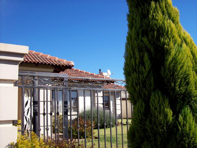 4 Bedroom Property for Sale in Vanderbijlpark SE 8 Gauteng