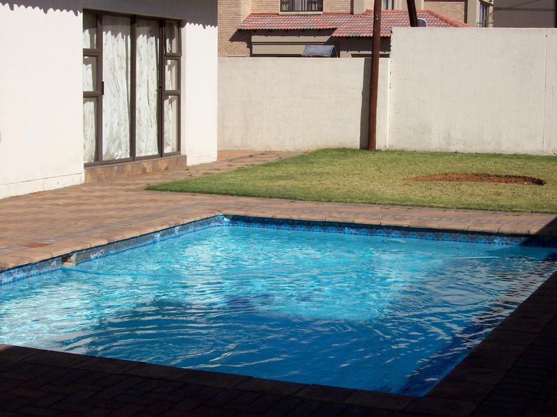 4 Bedroom Property for Sale in Vanderbijlpark SE 8 Gauteng