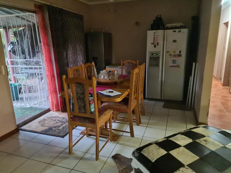 4 Bedroom Property for Sale in Sinoville Gauteng