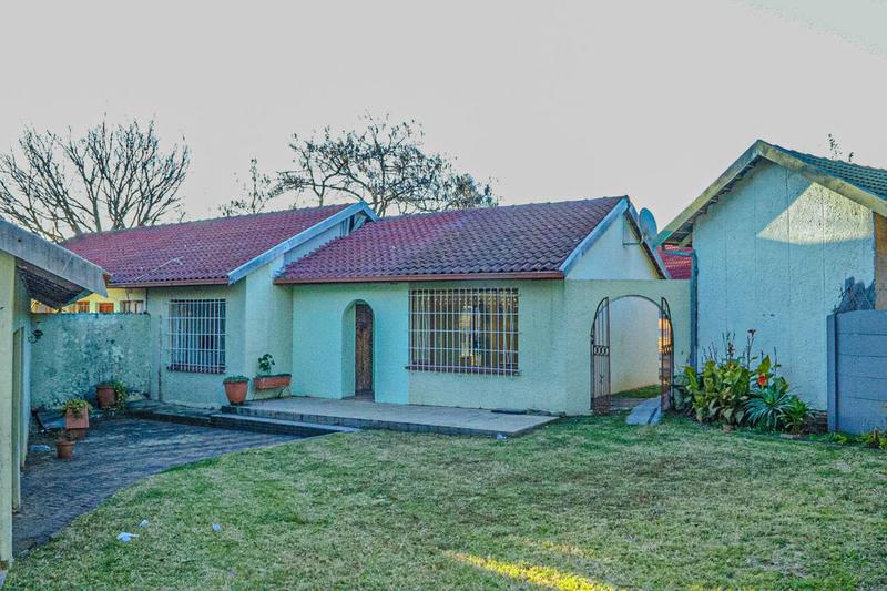 4 Bedroom Property for Sale in Birch Acres Gauteng