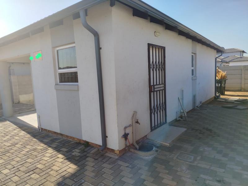 To Let 2 Bedroom Property for Rent in Daveyton Gauteng