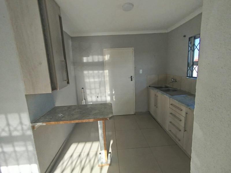 To Let 2 Bedroom Property for Rent in Daveyton Gauteng