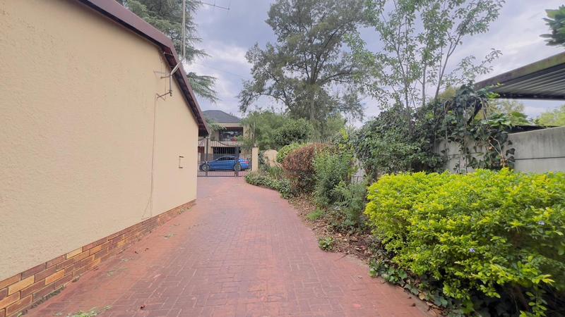 3 Bedroom Property for Sale in Wilgeheuwel Gauteng