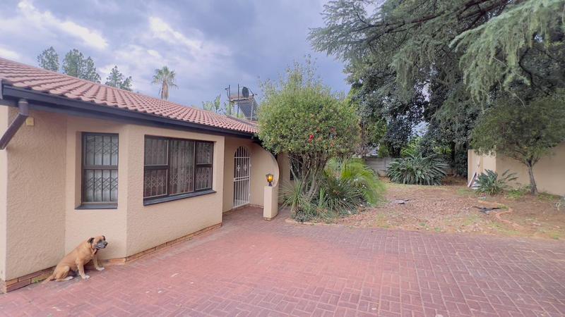 3 Bedroom Property for Sale in Wilgeheuwel Gauteng