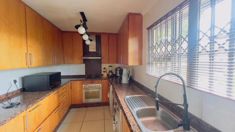 3 Bedroom Property for Sale in Wilgeheuwel Gauteng