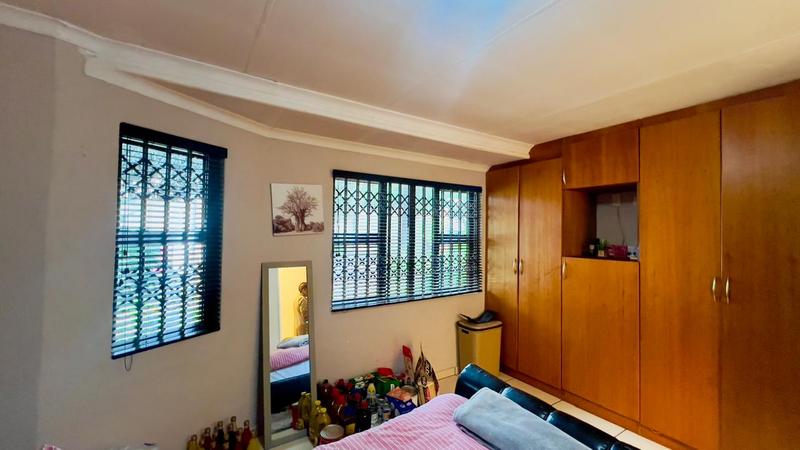 3 Bedroom Property for Sale in Wilgeheuwel Gauteng