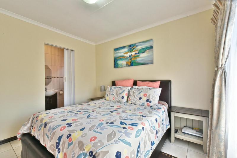 2 Bedroom Property for Sale in Weltevreden Park Gauteng