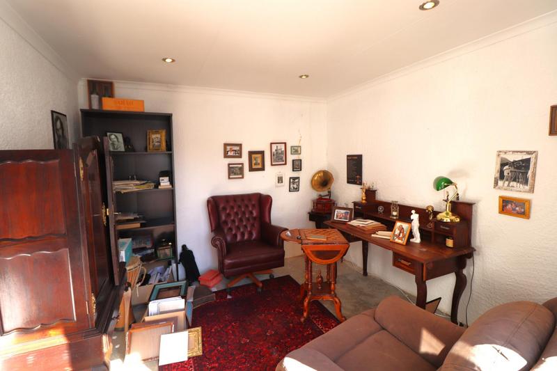 5 Bedroom Property for Sale in Parkhurst Gauteng