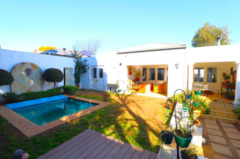 5 Bedroom Property for Sale in Parkhurst Gauteng