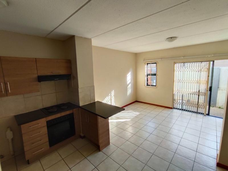 2 Bedroom Property for Sale in Pretoria North Gauteng