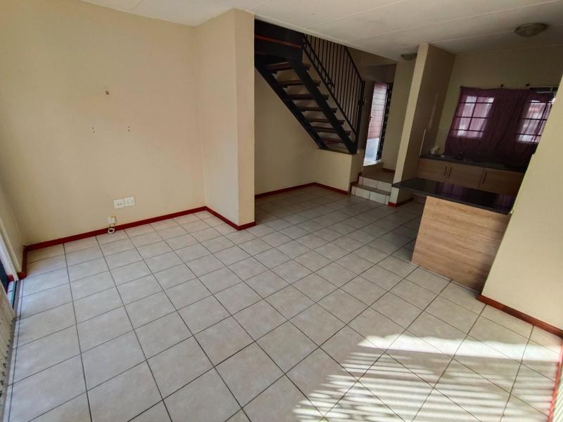 2 Bedroom Property for Sale in Pretoria North Gauteng