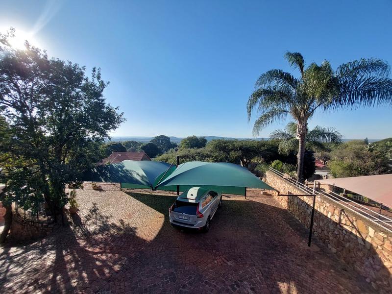 5 Bedroom Property for Sale in Magalieskruin Gauteng
