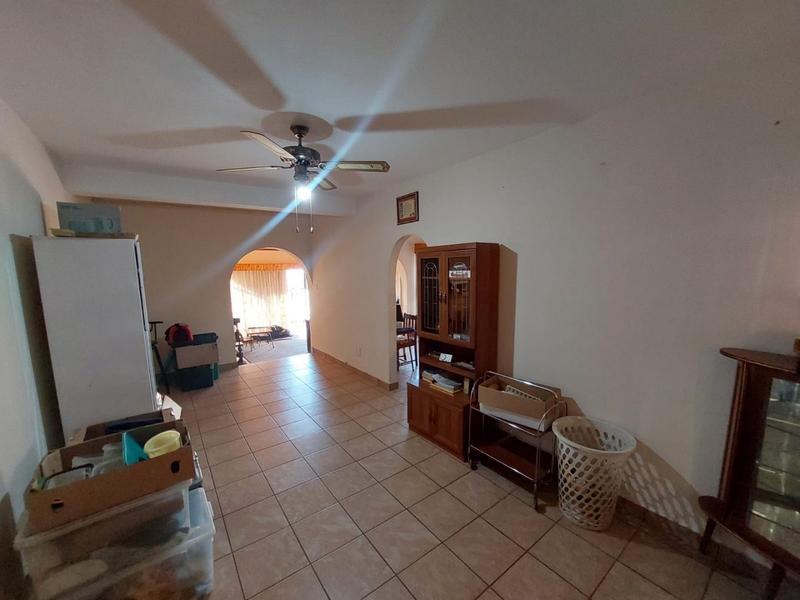 5 Bedroom Property for Sale in Magalieskruin Gauteng
