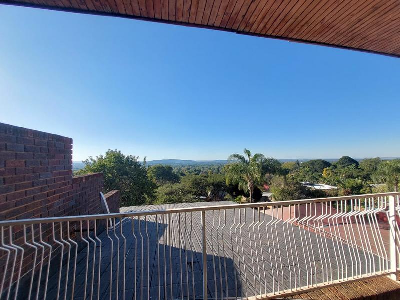 5 Bedroom Property for Sale in Magalieskruin Gauteng