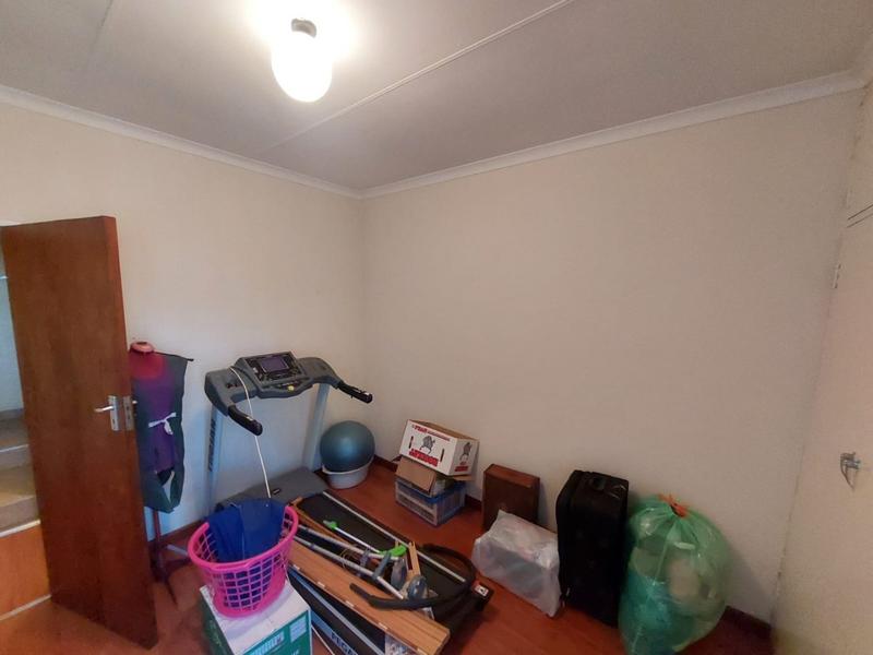 5 Bedroom Property for Sale in Magalieskruin Gauteng