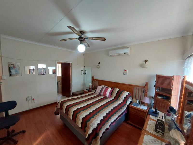 5 Bedroom Property for Sale in Magalieskruin Gauteng