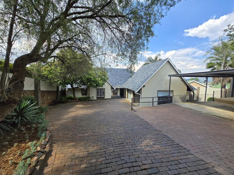 To Let 4 Bedroom Property for Rent in Weltevreden Park Gauteng