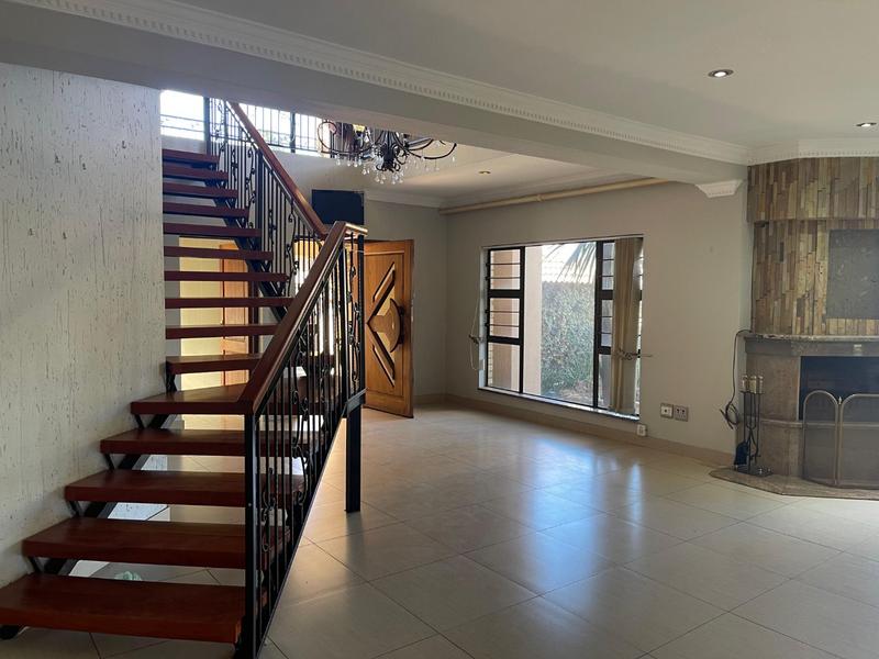 4 Bedroom Property for Sale in Vanderbijlpark SW 5 Gauteng